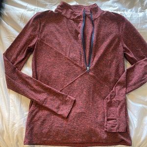 Oiselle women’s 1/4 zip size 04 perfect condition